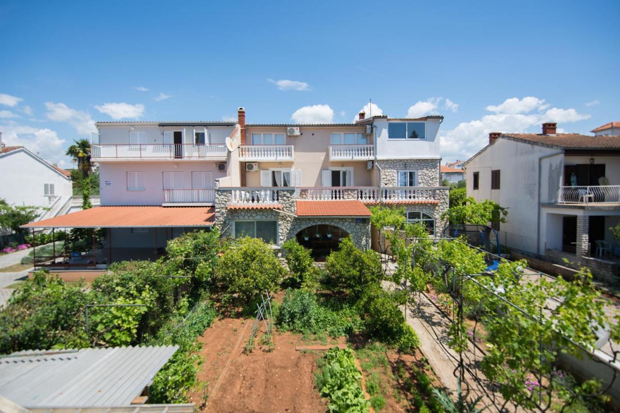 Sobe Rolo Uz More Hotel Biograd Na Moru Exterior foto